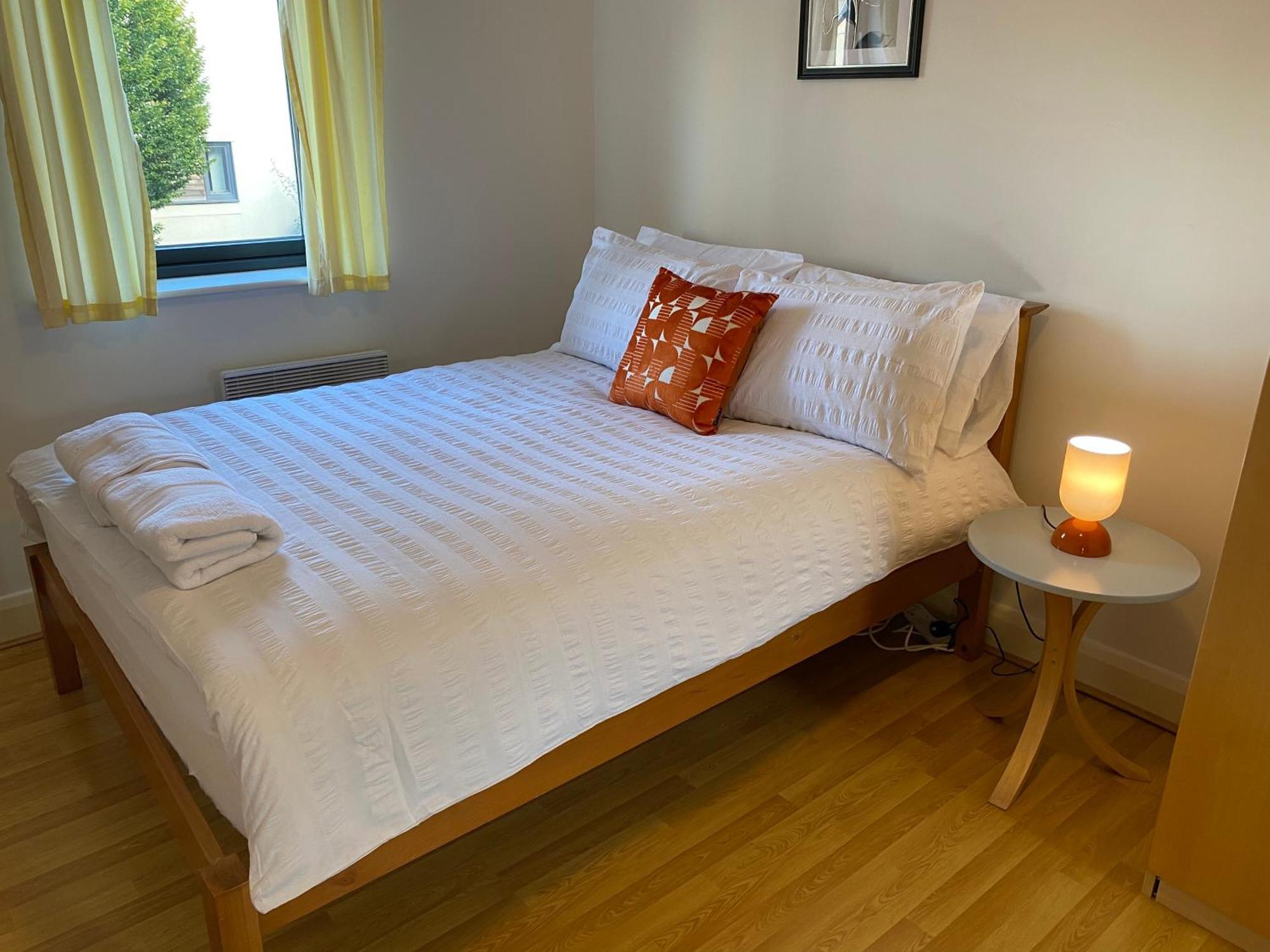 Apartment Parkcentral Centre - Near Chinatown - Private Gated Free Parking Birmingham